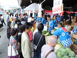 10月23日（日）に「市場フェスティバル2016」が開催されました。