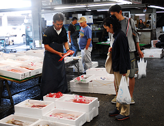 9月5日（土）に市場開放フェアが開催されました。