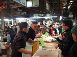 3月5日（土）に市場開放フェアが開催されました。