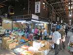 11月4日土曜日に市場開放フェアが開催されました。
