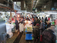 12月5日（土）に市場開放フェアが開催されました。
