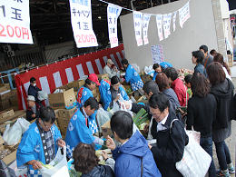 11月8日（日）に「市場フェスティバル2015」が開催されました。