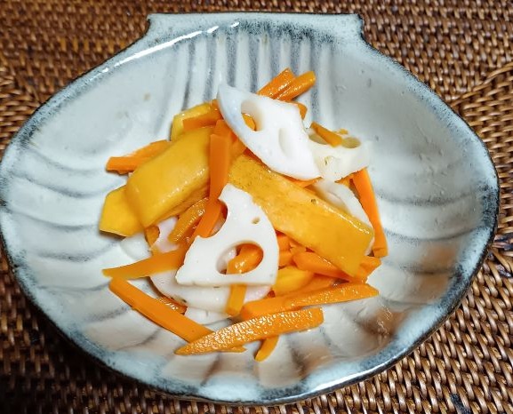 柿と蓮根の和え物